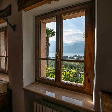 Giacomazzi House Bri