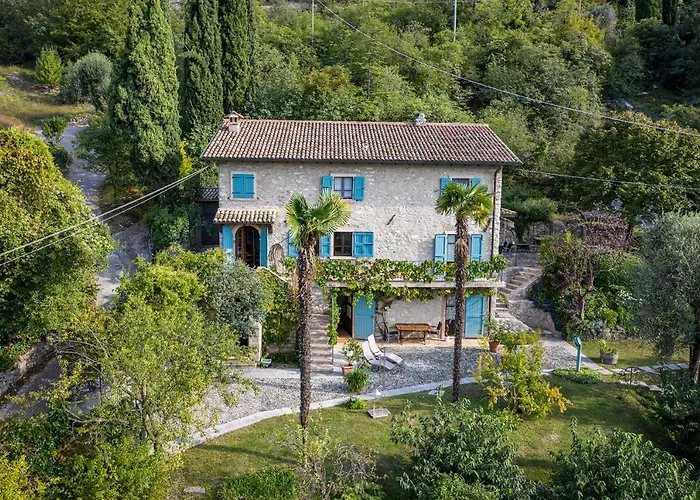 Giacomazzi House Bri